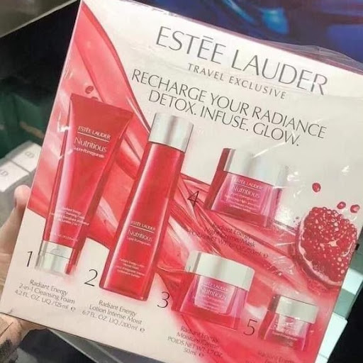 Estee Lauder最新版紅石榴5件套一套8件 除返一件都只係$72 🤩超值