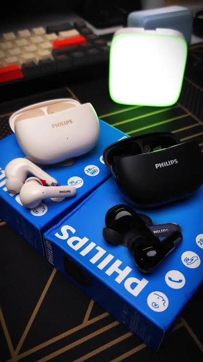 $135、Philips T1320 *首款6.0*真無線藍牙耳機
