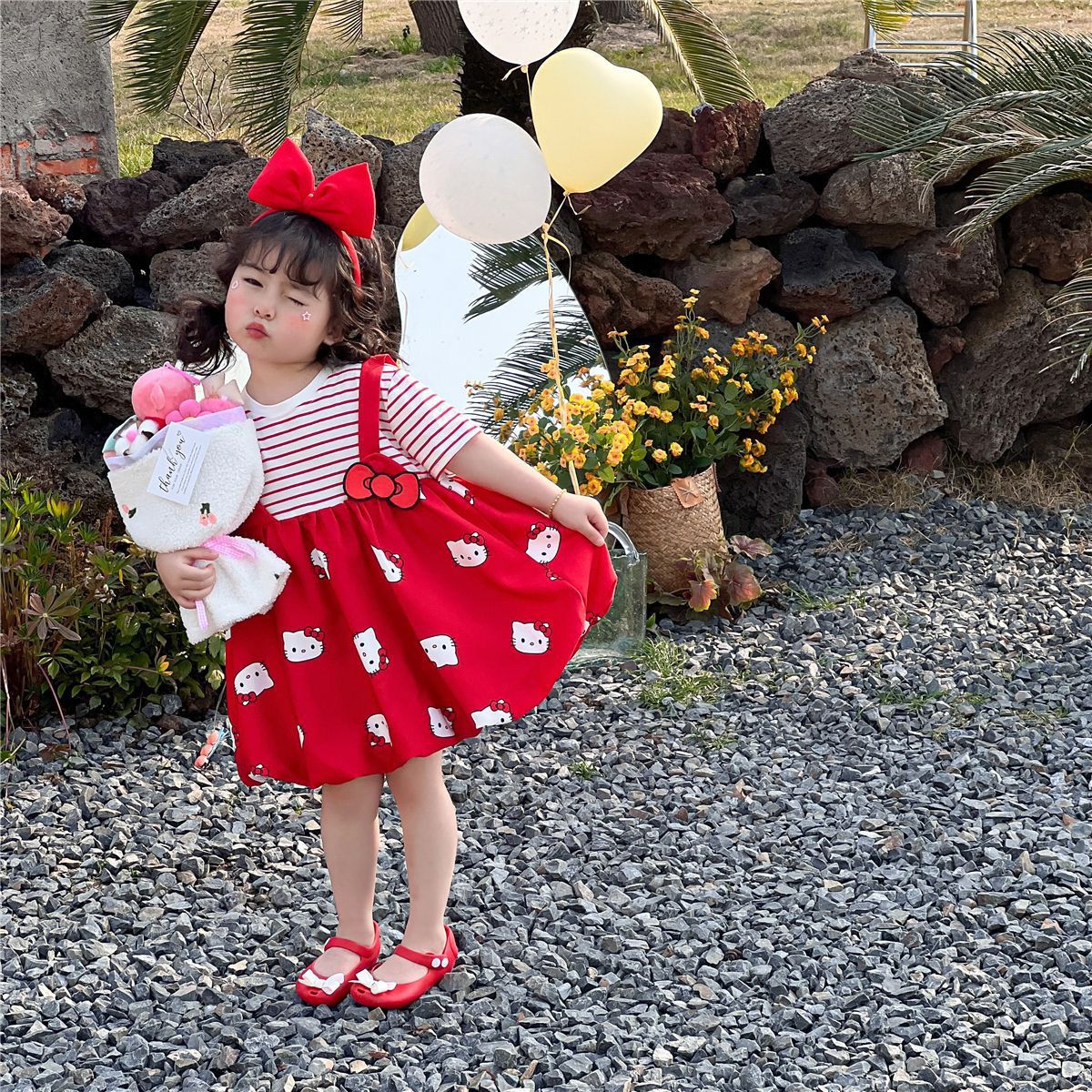 $98件。2023夏季新款Hello Kitty條紋拼接假兩件燈籠裙