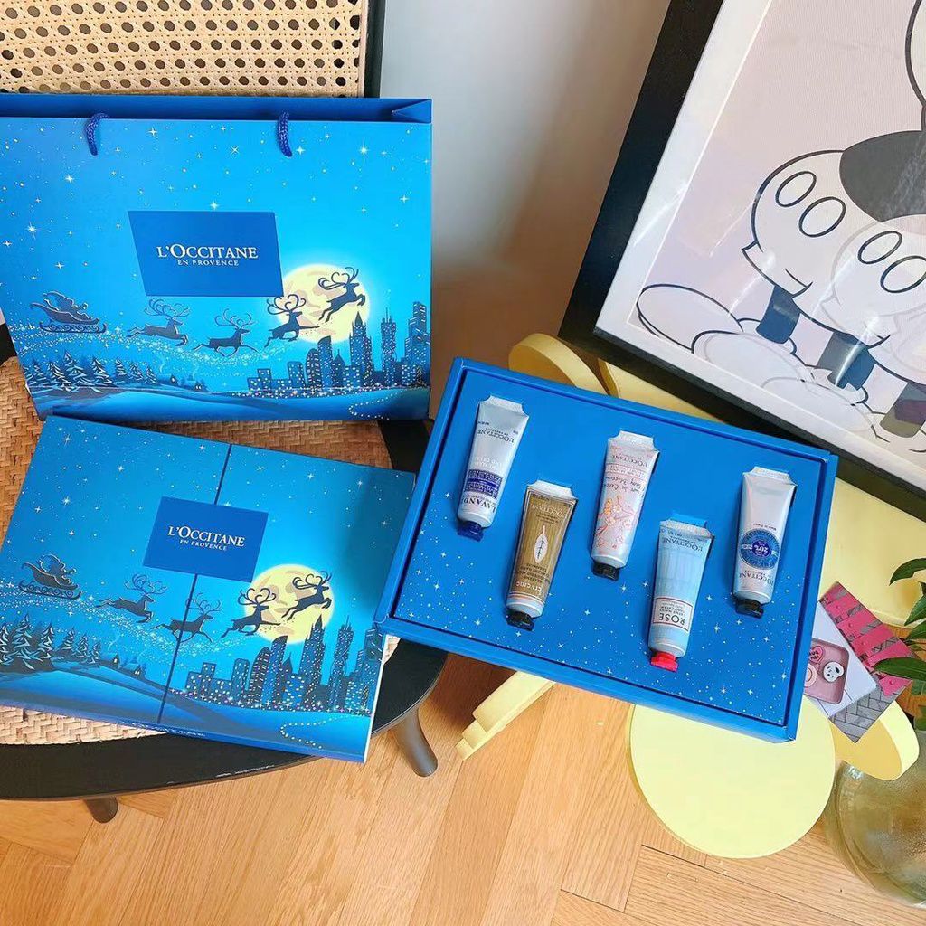 $108盒。L’occitane星空小鹿护手霜5件套