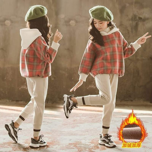 秋季日系女童加厚套装110 -170cm加厚款$168普通款$150逢星期一cut单货期7至10日。