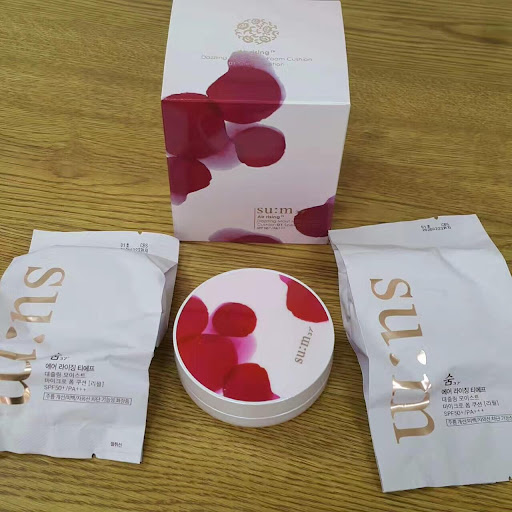最新款特別版 韓國su:m 呼吸氣墊粉底  一個粉盒 + 兩個補充裝  $138/1➡️➡️自然色三款不同嘅特別版包裝可選pink