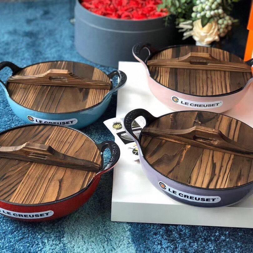 $428法国🔥LE CREUSET 琺瑯鑄铁小炒锅🔥木盖24cm