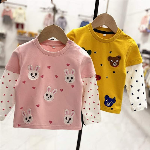 秋季日系男女童卡通假两件刺绣熊兔图案上衣90-130cm$80@1逢星期一cut单货期7至10日。