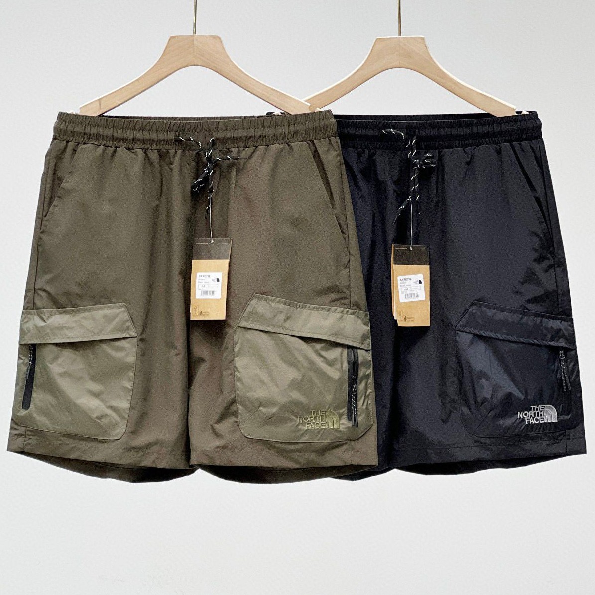 $148件。2件起$138件。The North Face黑標City Short速乾抽繩短褲