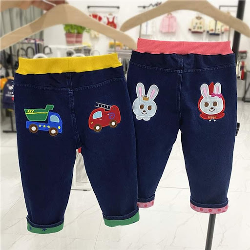 秋季日系男女童卡通刺绣贴布牛仔褲。90-130cm$80@1逢星期一cut單貨期7至10日。