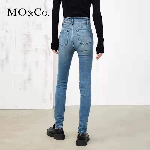 $168/12件起$160/1MO&CO 修身窄腳洗水牛仔褲