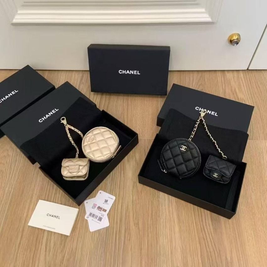 $188套。C*hanel Vic年終禮雙子包